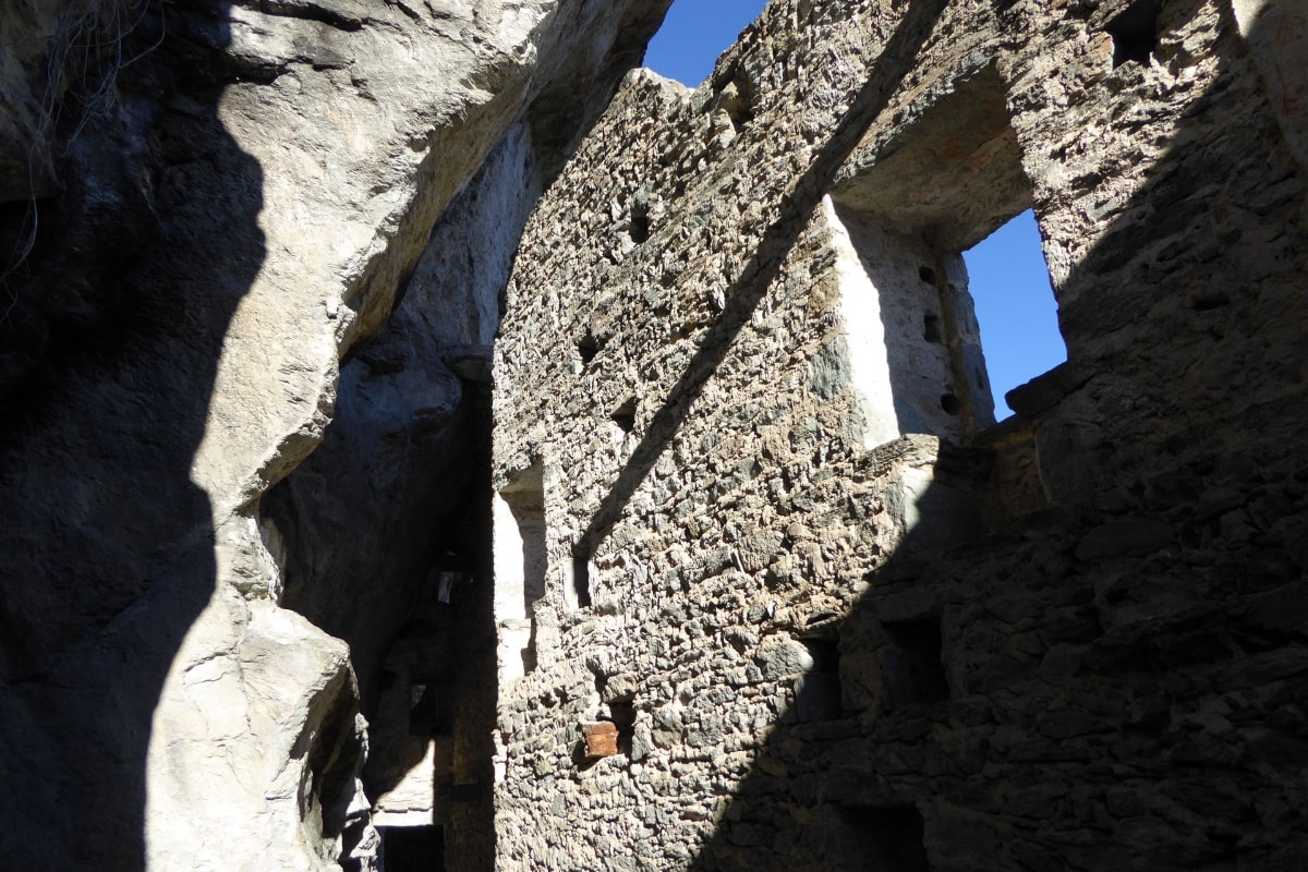 Geschichte: Casti Grotta - Ognas da Pardiala