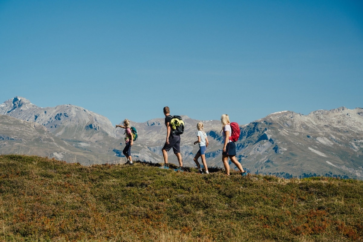 Geschichte: 4-Alpen-Rundwanderung Meierhof - Sassli - Péz Sezner - Stein - Meierhof