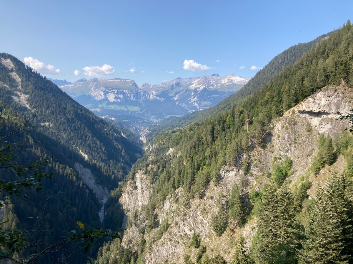 Geschichte: Talwanderung Egschisee - Sculms - Versam