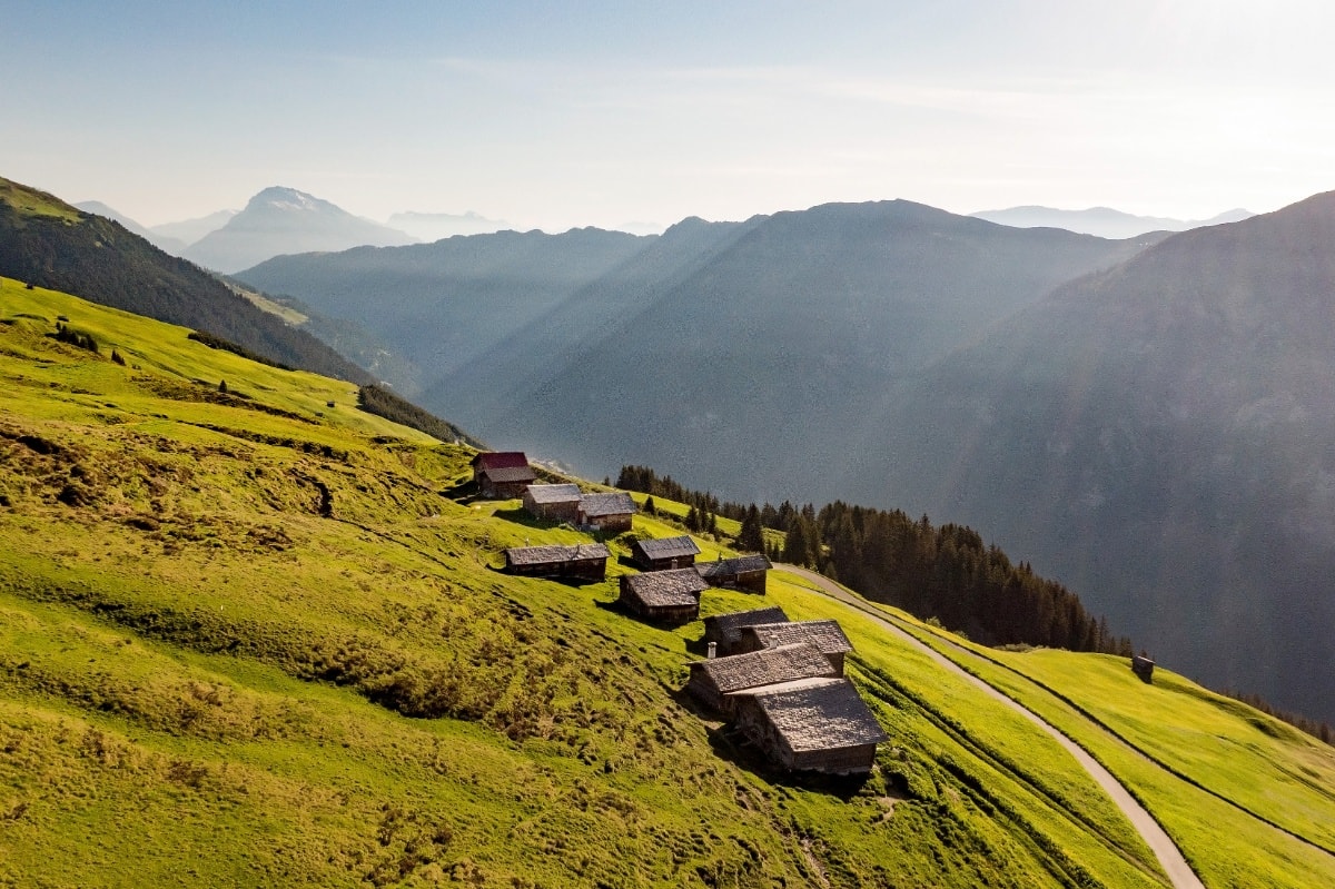 Geschichte: 006.07 Alpenpässe-Weg: Safien Platz (Nühus) - Vella