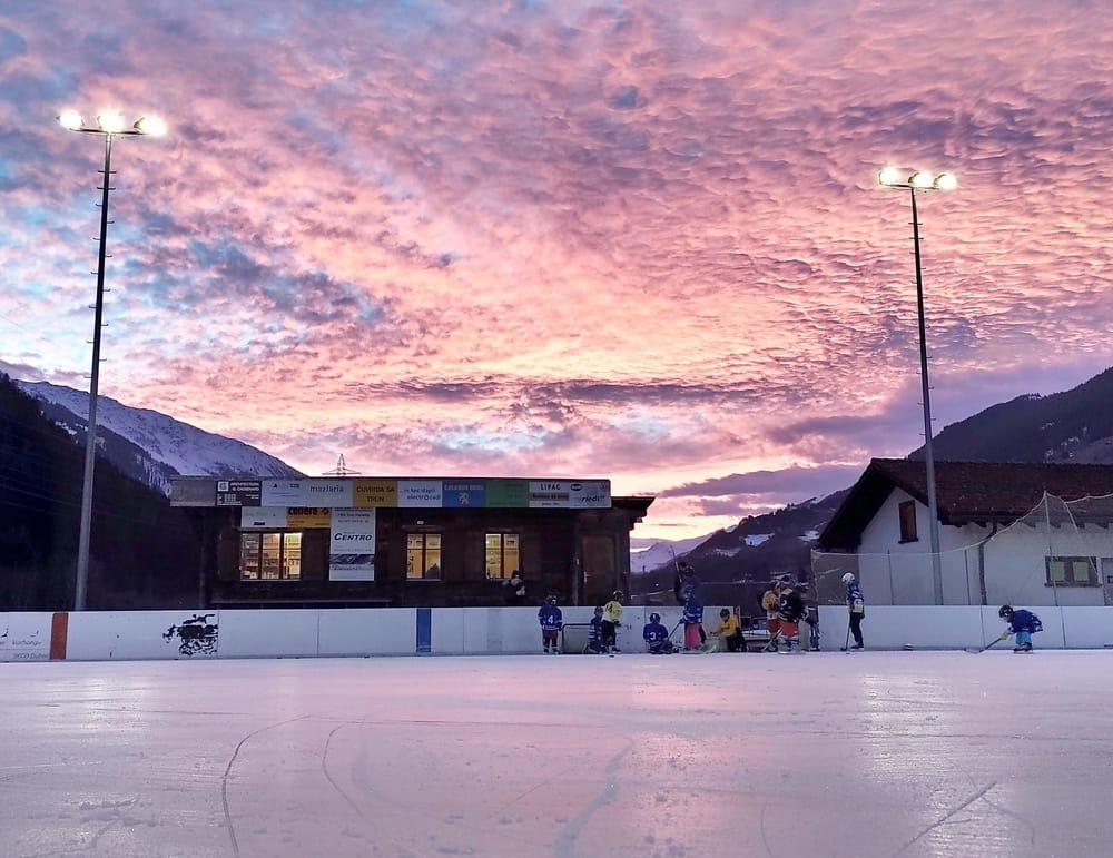 Schlittschuhfeld bei Abendrot