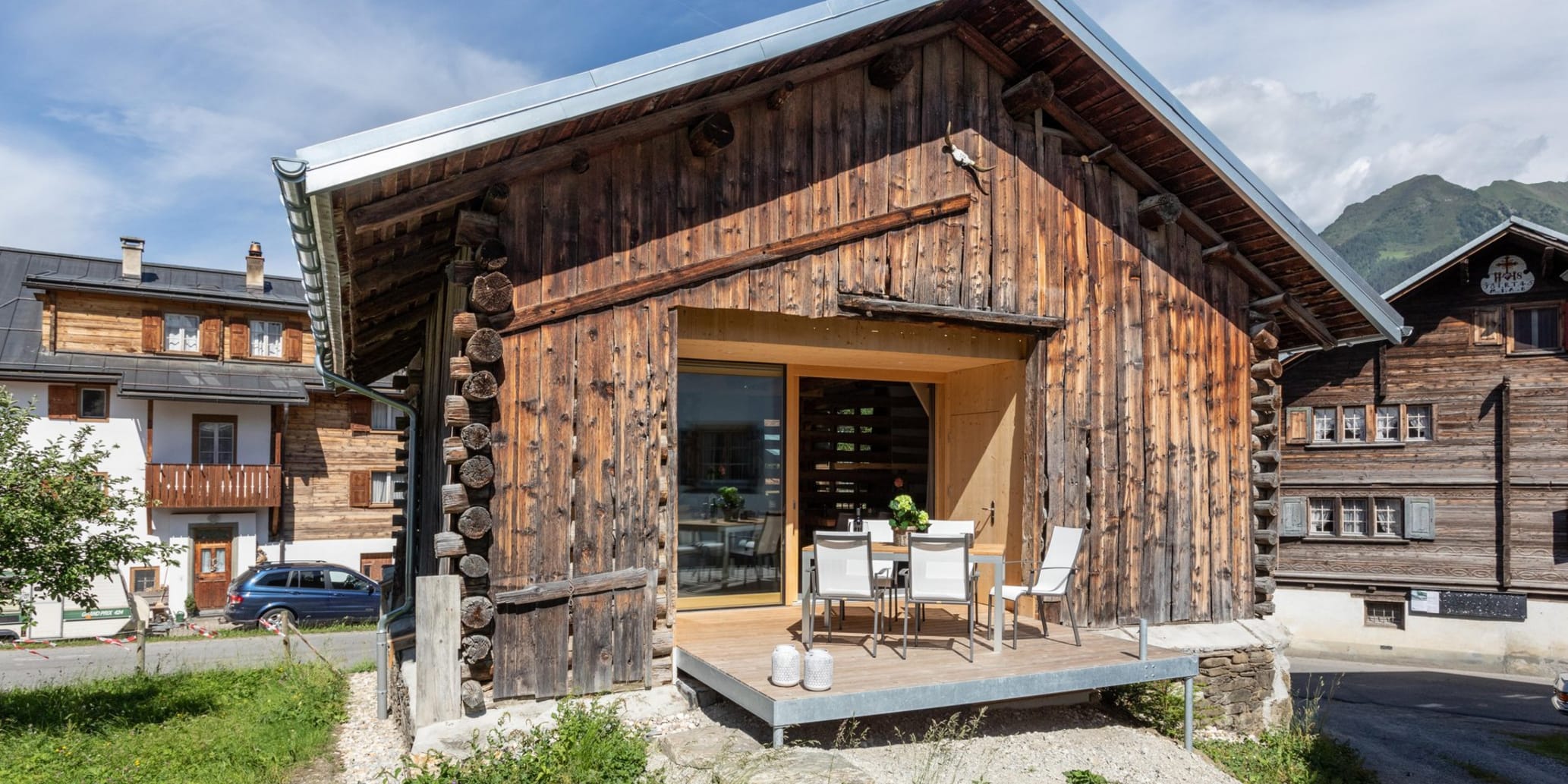 Stall umgebaut als Ferienwohnung mit Terrasse im Sommer