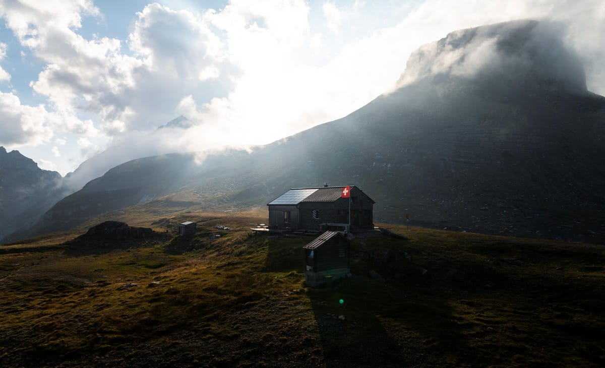 Kistenstöckli Surselva im Sommer